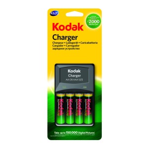 شارژر باتری کداک مدل K620 همراه با 4 عدد باتری قلمی